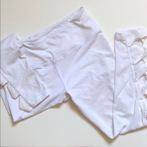 Victoria’s Secret white knockout athletic leggings